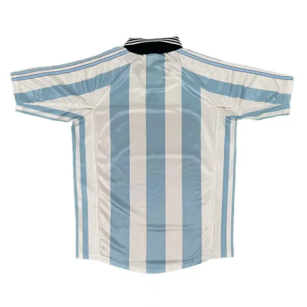 camiseta vintage de argentina por detrás